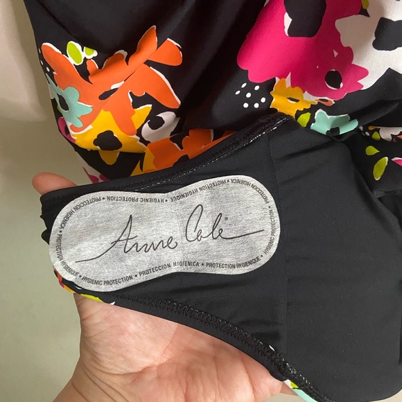 Anne Cole One Piece Swimsuit 🩱 - Picture 8 of 12